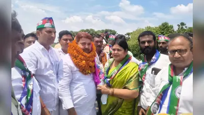 जहानाबाद: लोजपा(R) के प्रदेश कार्यकारी अध्यक्ष अशरफ अंसारी ने पूर्व मंत्री शकील अहमद खां की मजार पर अर्पित की श्रद्धांजलि