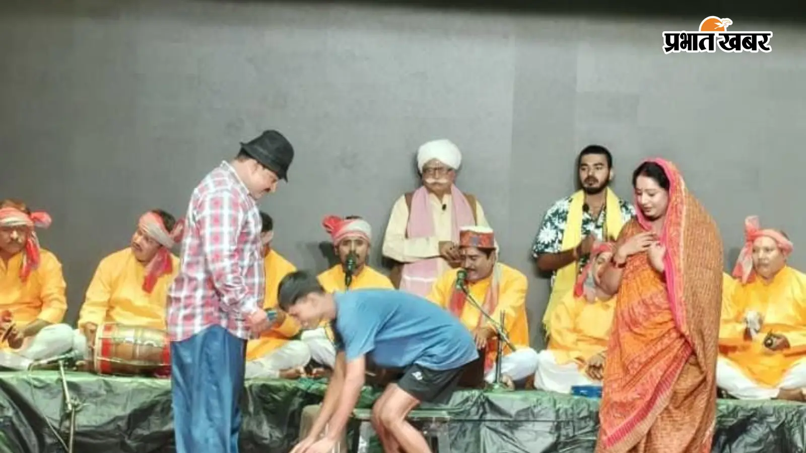 पटना: खगौल में मंचित हुआ भिखारी ठाकुर का कालजयी नाटक 'गबरघिचोर', मां की ममता ने जीता दर्शकों का दिल