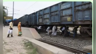 कटरिया स्टेशन : नीचा प्लेटफॉर्म, फुट ओवरब्रिज का अभाव और यात्री शेड नहीं, हजारों यात्रियों की बढ़ रही मुश्किलें
