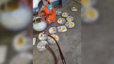 औरंगाबाद : दाउदनगर के स्कूल में एमडीएम पर सवाल, दुर्गंध वाले चावल लौटाए गए, बच्चों को नहीं परोसा भोजन