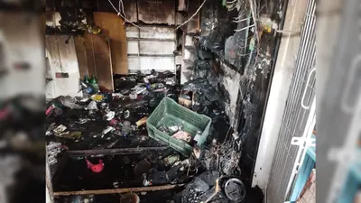 जमुई के अलीगंज बाजार में शॉर्ट सर्किट से मोबाइल दुकान में लगी भीषण आग, 15 लाख से अधिक की संपत्ति जली