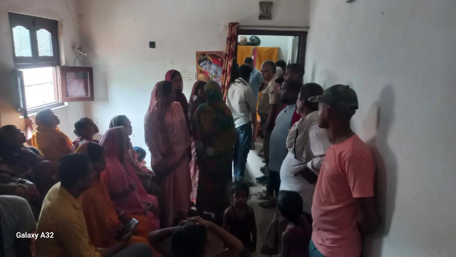 फंदा लगा कर नवविवाहिता ने की आत्महत्या, परिजनों ने लगाया ससुरालवालों पर हत्या करने का आरोप