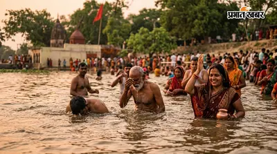 बंगला सावन की दूसरी सोमवारी पर डोंक नदी में उमड़ा श्रद्धालुओं का सैलाब, पवित्र स्नान कर ओदरा मंदिर में किया जलाभिषेक