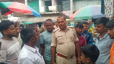 गया जी : सैलून में बाल कटा रहे थे पिता, मोबाइल में व्यस्त बेटे से 49 हजार रुपये भरा थैला ले उड़ा चोर