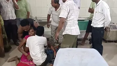 समस्तीपुर: चीनी मिल चौक पर फॉल्ट बनाते समय करंट लगने से मानव बल की मौत, अस्पताल गोलंबर पर हंगामा