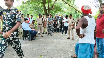 नेपाल में हिंसक झड़प के बाद भारत-नेपाल सीमा पर हाई अलर्ट, DM व SP ने सीमावर्ती इलाकों में किया फ्लैग मार्च