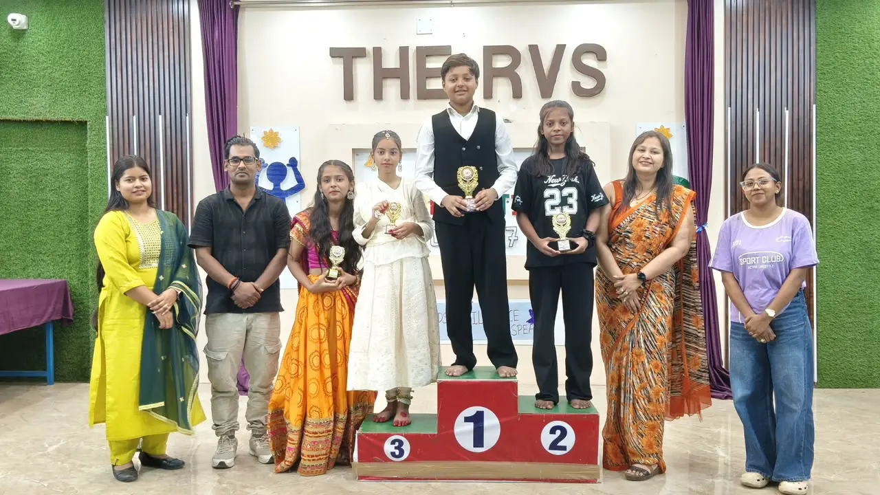 कोडरमा में इंटर हाउस डांस प्रतियोगिता का आयोजन, विक्ट्री हाउस ने किया शानदार प्रदर्शन