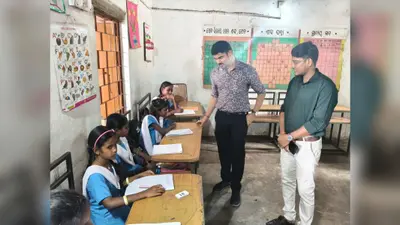 कोलाबिरा ब्लाक: जिलाधीश ने किया कई स्कूलों का दौरा, संस्कृत में संवाद कर बढ़ाया उत्साह