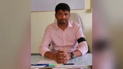 सुरक्षा और सम्मान की मांग को लेकर सलखुआ के बीडीओ ने बांधी काली पट्टी, राज्यव्यापी विरोध आंदोलन शुरू
