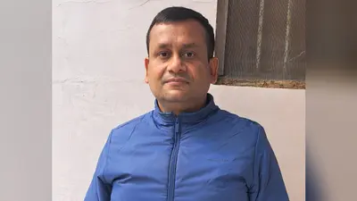 सारण में घायल बीडीओ रितेश कुमार सिंह के समर्थन में छातापुर में सांकेतिक विरोध, अधिकारियों ने बांधी काली पट्टी