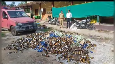 बक्सर: राजपुर थाना परिसर में 1698 लीटर शराब नष्ट, 12 मामलों में जब्त माल पर चला बुलडोजर