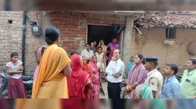 नवादा: सकरी नदी के गहरे गड्ढों से ग्रामीणों में दहशत, महिलाओं ने बीडीओ-सीओ से लगाई गुहार