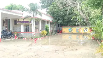 नालंदा : हिलसा पीएचसी परिसर में जलजमाव, फिसलकर डॉक्टर समेत कई लोग घायल; मरीजों की बढ़ी परेशानी