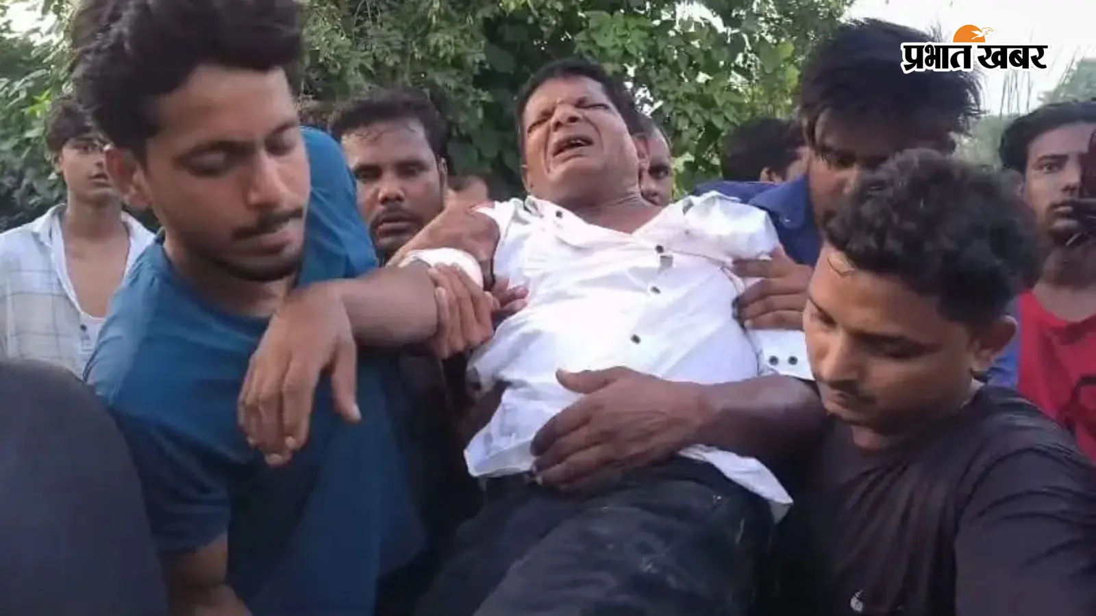 दो बाइकों की सीधी भिड़ंत में तीन घायल, एक की हालत नाजुक