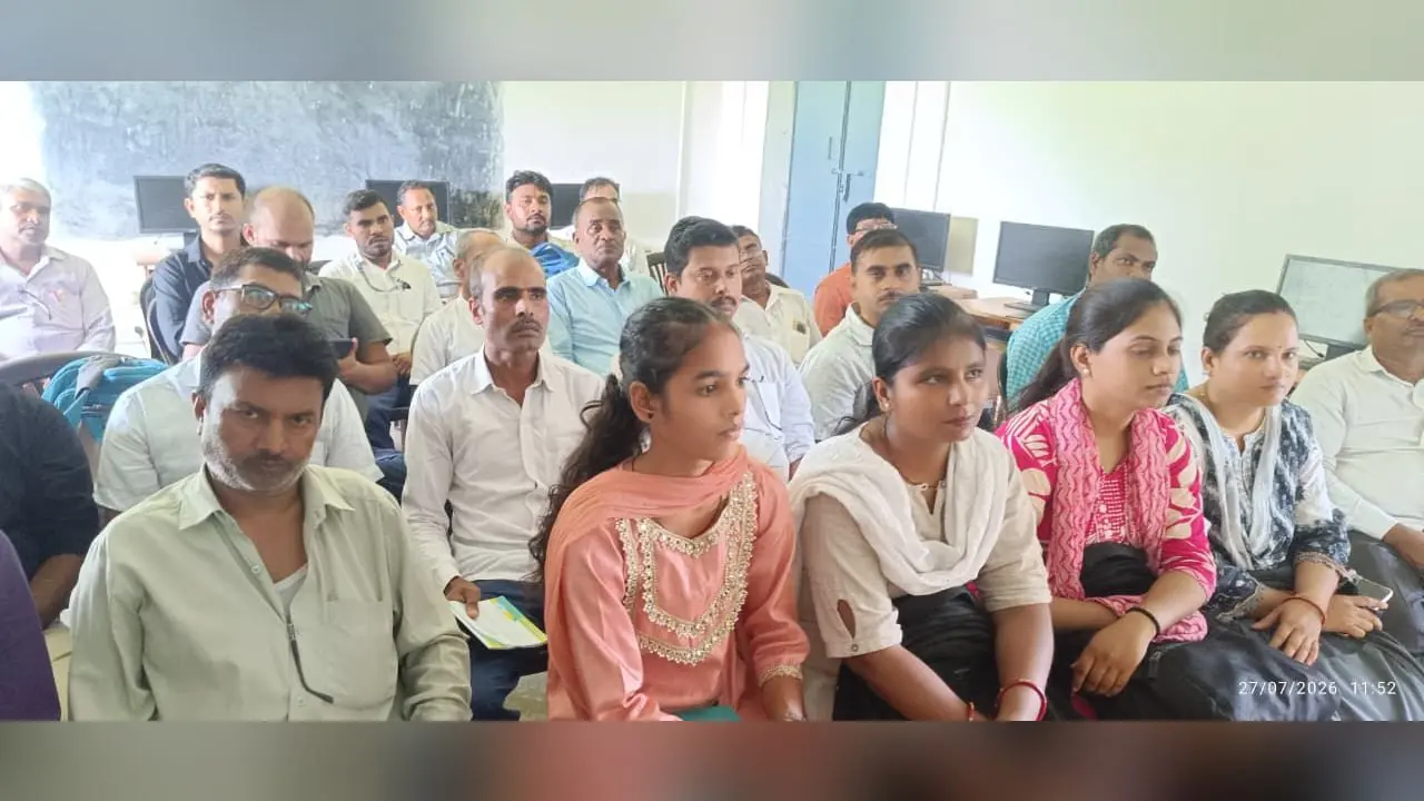 जहानाबाद : FLN Mission के तहत रतनी में शिक्षकों का उन्मुखीकरण कार्यक्रम, बच्चों की बुनियादी शिक्षा मजबूत करने पर जोर
