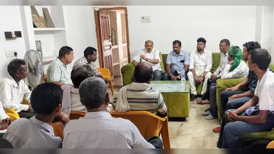 चार अगस्त को दिशोम गुरु शिबू सोरेन की पुण्यतिथि पर होगा श्रद्धांजलि कार्यक्रम, तैयारियों को लेकर झामुमो की बैठक