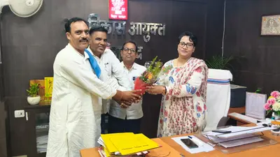 औरंगाबाद में नवपदस्थापित डीडीसी का किया स्वागत, पंचायत विकास पर हुई चर्चा