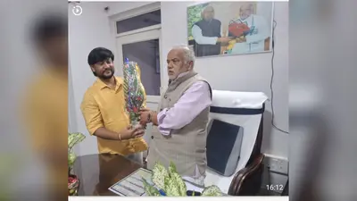 रहिकपुर ठिलामोहन के मुखिया प्रतिनिधि रंटू मंडल ने मंत्री श्रवण कुमार से की मुलाकात