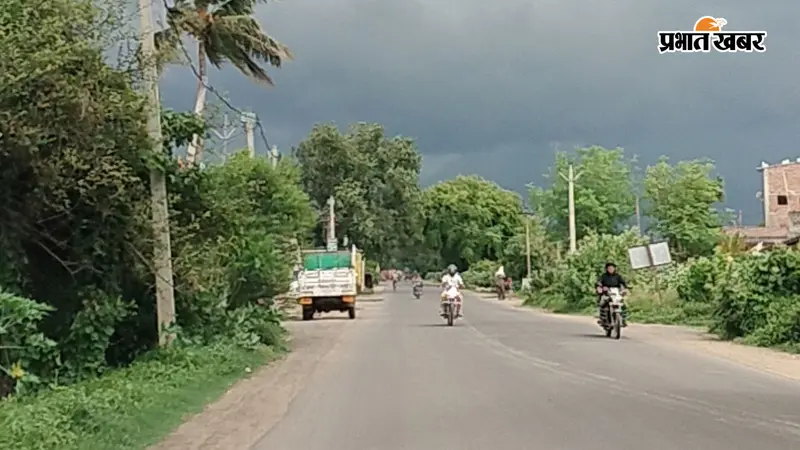 कांवरियों के लिए खुशखबरी : सावन से पहले मौसम ने ली करवट, काले बादल और तेज हवाओं ने बढ़ाई राहत