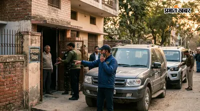 25 लाख रंगदारी केस में बड़ा एक्शन, राजन जायसवाल के घर STF की छापेमारी, कई वाहन जांच के दायरे में