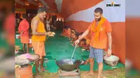 कांवरिया पथ पर गूंज रहा 'बोल बम', खुद भोजन बनाकर आस्था और भाईचारे की मिसाल पेश कर रहे श्रद्धालु