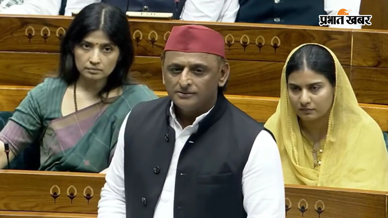अखिलेश यादव ने संसद में सरकार को घेरा, पेपर लीक और राम मंदिर चढ़ावे पर सवाल