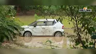 एक ही स्थान पर दो सड़क हादसे, बाल-बाल बचे पूर्व सिविल सर्जन डॉ नागेश्वर मांझी