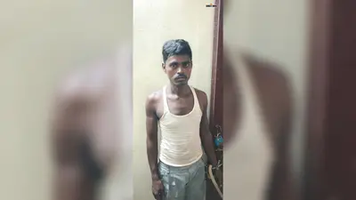 Begusarai News: डंडारी में 17 लीटर देसी शराब के साथ धंधेबाज गिरफ्तार, भेजा गया जेल