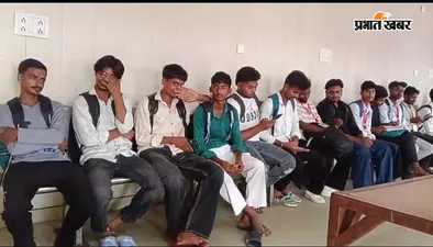 गोपालगंज: थावे रेलखंड पर चला मजिस्ट्रेट टिकट जांच अभियान, 53 बेटिकट यात्रियों से ₹44,665 जुर्माना वसूला