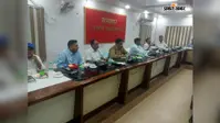 दरभंगा में सड़क-पुल निर्माण के बीच ट्रैफिक व्यवस्था पर डीएम सख्त, बैरिकेडिंग और वैकल्पिक मार्ग पर जोर