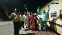 सावन स्पेशल ट्रेन शुरू, हजारीबाग स्टेशन पर श्रद्धालुओं का स्वागत