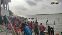 गुरु पूर्णिमा पर बेगूसराय के गंगा घाटों पर उमड़ी आस्था, गंगास्नान के बाद कांवर लेकर निकले श्रद्धालु