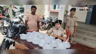 अमरपुर में पुलिस की बड़ी कार्रवाई, 54 लीटर महुआ शराब के साथ तस्कर गिरफ्तार, बाइक भी जब्त कर भेजा जेल