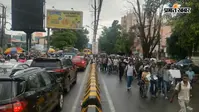 JPSC Student Protest LIVE: तेज बारिश में जेपीएससी के खिलाफ छात्रों में उबाल, रांची की सड़कों पर कर रहे प्रदर्शन