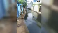 ठेकाबाबा मंदिर के पास नाला ओवरफ्लो, पानी जमा रहने से आवाजाही में परेशानी