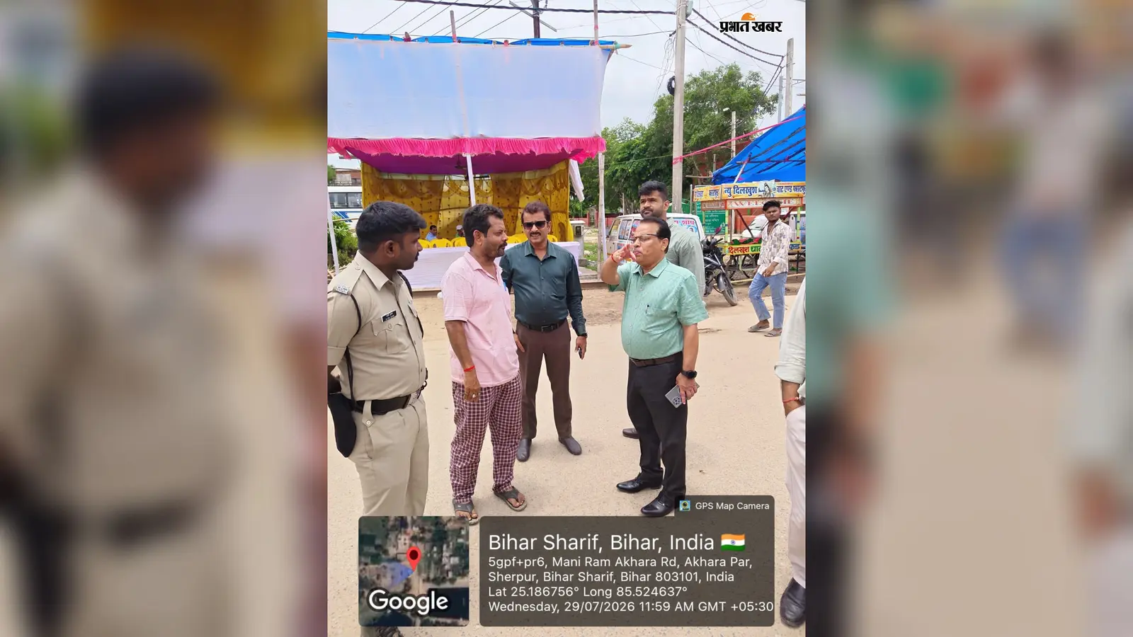 फोटो : बाबा मणिराम अखाड़ा मेला स्थल का निरीक्षण करते नगर आयुक्त् व साथ में उप नगर आयुक्त एवं अन्य | Prabhat Khabar Network फोटो : बाबा मणिराम अखाड़ा मेला स्थल का निरीक्षण करते नगर आयुक्त् व साथ में उप नगर आयुक्त एवं अन्य | Prabhat Khabar Network