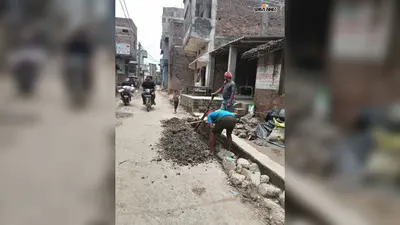 खगड़िया के गोगरी के रामपुर में नल-जल योजना का लीकेज पाइप हुआ दुरुस्त, सड़क पर बह रहा पानी रुका