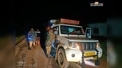 रात में सड़कों पर उतरी पुलिस, डीएसपी ने रात्रि गश्ती और वाहन जांच का लिया जायजा