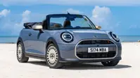 स्टाइल, स्पीड और ओपन-टॉप ड्राइविंग... MINI की नई Stardust Edition में मिलेगा सबकुछ, जानिए क्या है कीमत
