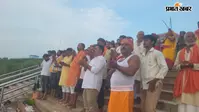 चौसा में भव्य गंगा आरती का आयोजन, महादेव घाट पर जुटे सैकड़ों श्रद्धालु