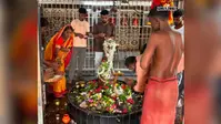 गया जी : सावन के पहले दिन बाबा बैजूधाम में उमड़ा आस्था का सैलाब, 'बोल बम' के जयघोष से गूंजा मंदिर