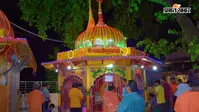 श्रावण के पहले दिन प्रयागराज मनकामेश्वर मंदिर में उमड़ा श्रद्धालुओं का जनसैलाब,ऐसे भक्तों को  नहीं मिल रही पूजा करनी की अनुमति