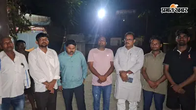 बिहार बंद हिंसा मामले में 17 प्रदर्शनकारी सीवान मंडल कारा से रिहा, परिजनों ने फूल-मालाओं से किया स्वागत