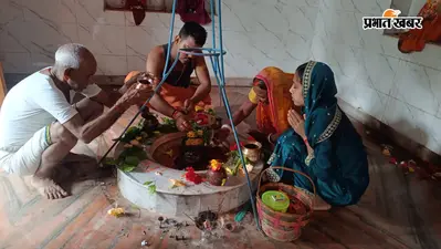 सारण: सावन के पहले दिन बाबा गुप्तेश्वरनाथ मंदिर में उमड़ी भीड़, हर-हर महादेव के जयकारों से गूंजा चकनूर