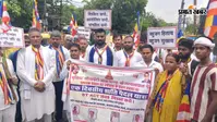 महाबोधि मंदिर प्रबंधन बौद्ध समाज को सौंपने की मांग तेज, जहानाबाद में निकाला गया शांतिपूर्ण पैदल मार्च
