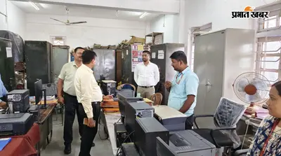 पोस्टमास्टर जेनरल ने किया प्रशासनिक निरीक्षण, गुणवत्तापूर्ण सेवा और व्यवसाय विस्तार पर दिया जोर