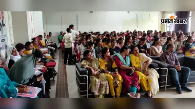 रोहतास महिला कॉलेज में छात्राओं को दिया मतदान का संदेश, मतदाता सूची में नाम जुड़वाने की अपील
