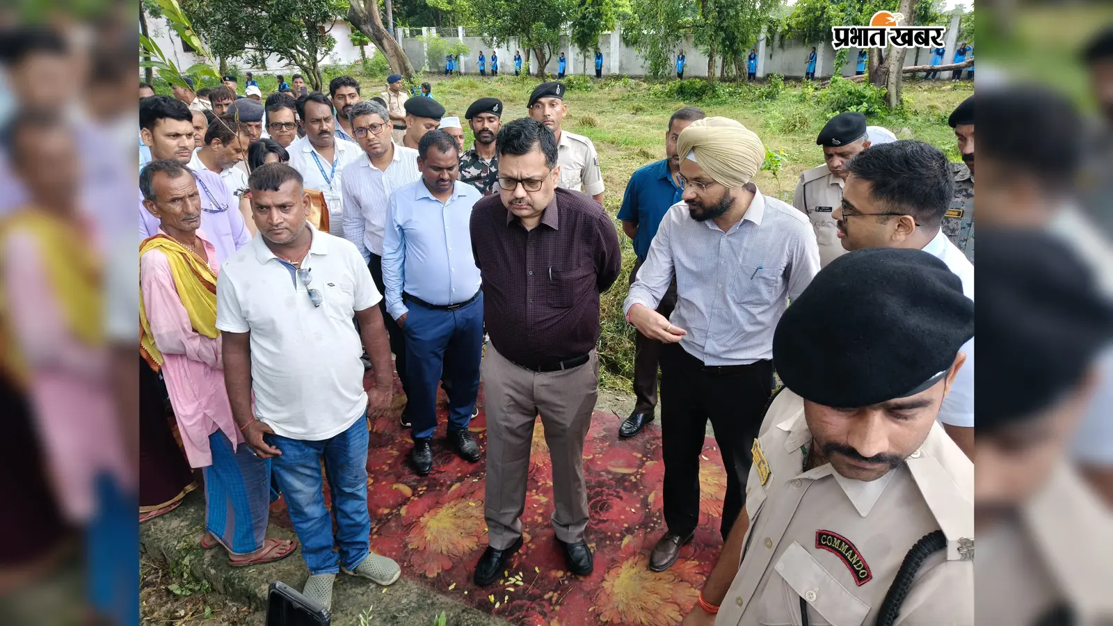 बेतिया पहुंचे प्रमण्डलीय आयुक्त | Prabhat Khabar Network बेतिया पहुंचे प्रमण्डलीय आयुक्त | Prabhat Khabar Network