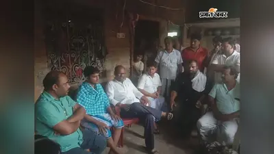 अग्निकांड पीड़ित पांच परिवारों के बीच राहत सामग्री का वितरण