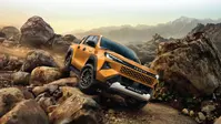 Toyota Hilux का भारतीय मॉडल ग्लोबल वर्जन से कितना अलग? जानिए कौन-कौन से फीचर्स हुए गायब